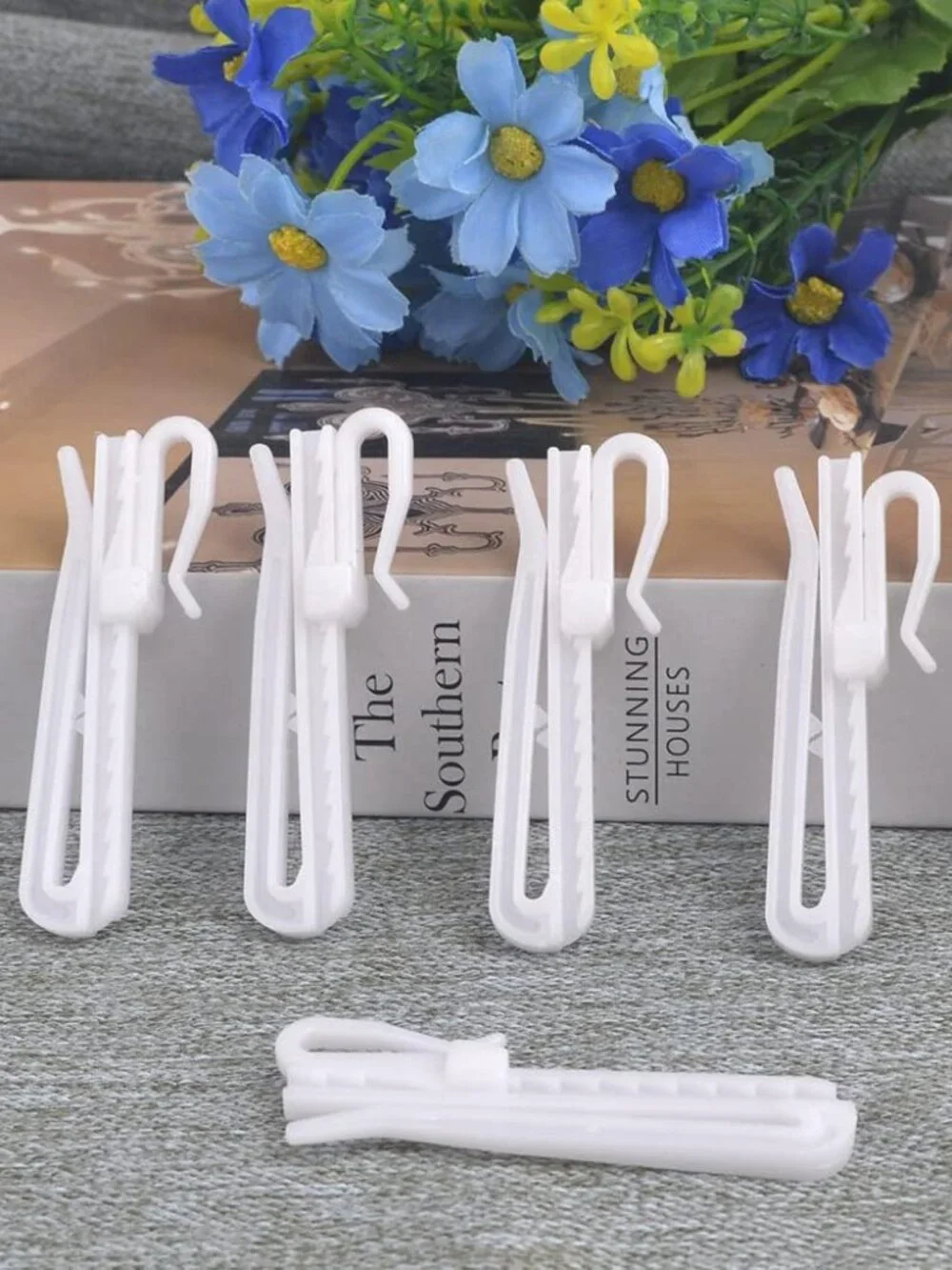 Adjustable Curtain Hooks